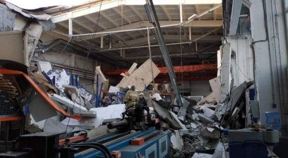 Обрушение крыши в Дзержинске: количество погибших увеличилось до трех (ВИДЕО)