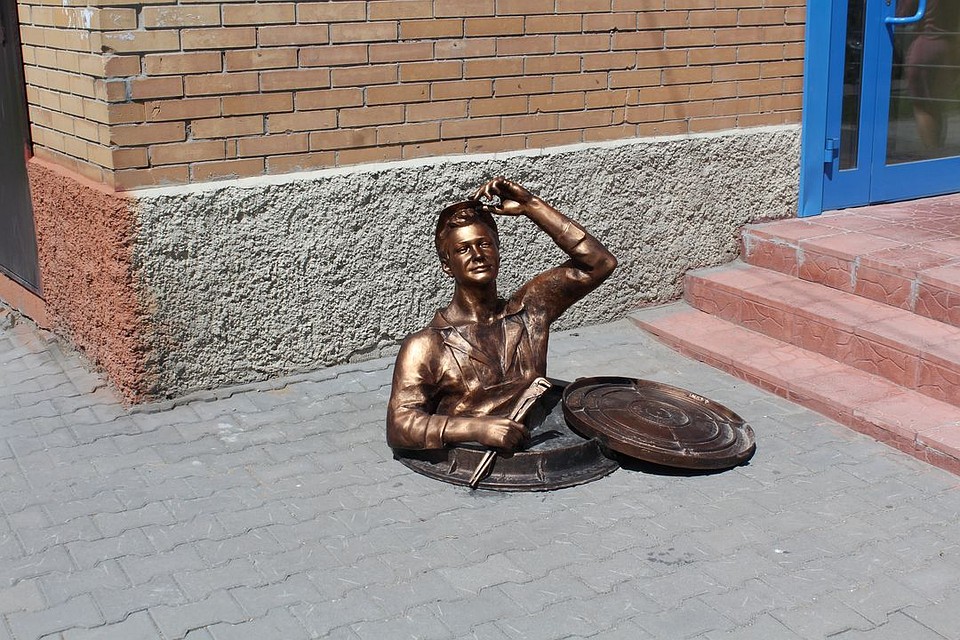 В Новосибирске один из памятников оказался вне закона