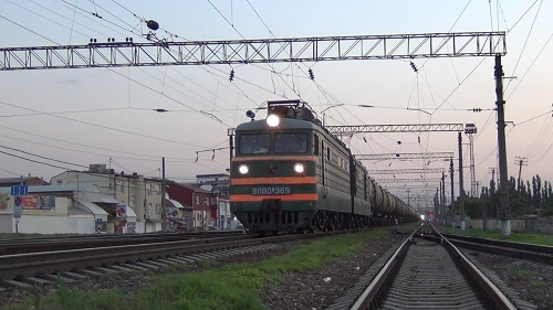 В Хакасии легковушка столкнулась с грузовым поездом