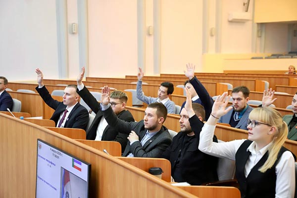 В Хакасии  состоялось заседание молодёжного парламента