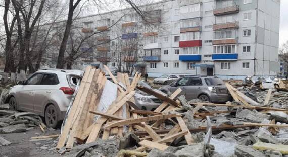 В Хакасии из-за ветра повреждены крыши и линии электропередачи
