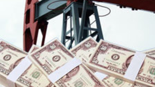 Цена на нефть в мире растет, заставляя доллар и евро дешеветь