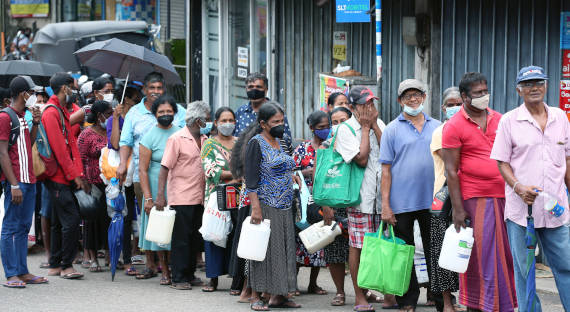 В Шри-Ланке констатировали полное крушение экономики