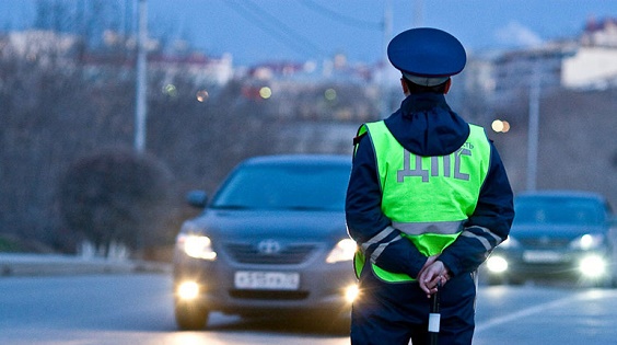 В Черногорске задержание водителя попало на видео