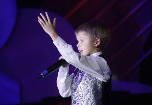 Мальчик из Хакасии спел на одной сцене с Лещенко и Пьехой