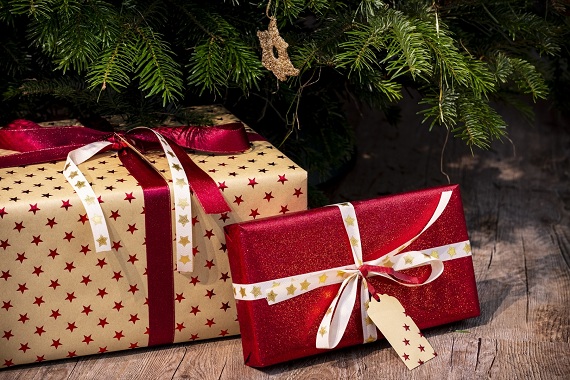 Роспотребнадзор Хакасии подскажет, как выбрать безопасные подарки к Новому году