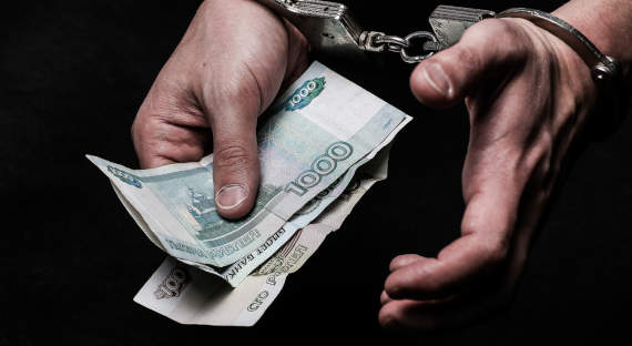 В Красноярске арестовали за взятку начальника отдела полиции