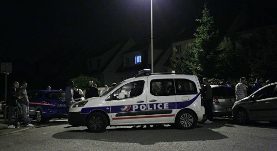 Во Франции убит террорист, захвативший двух заложников