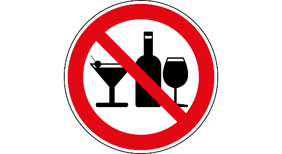 Минздрав: потребление алкоголя в России снизилось на 80%