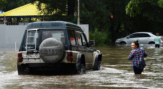 В Приморье ввели режим ЧС из-за мощного циклона и ливней