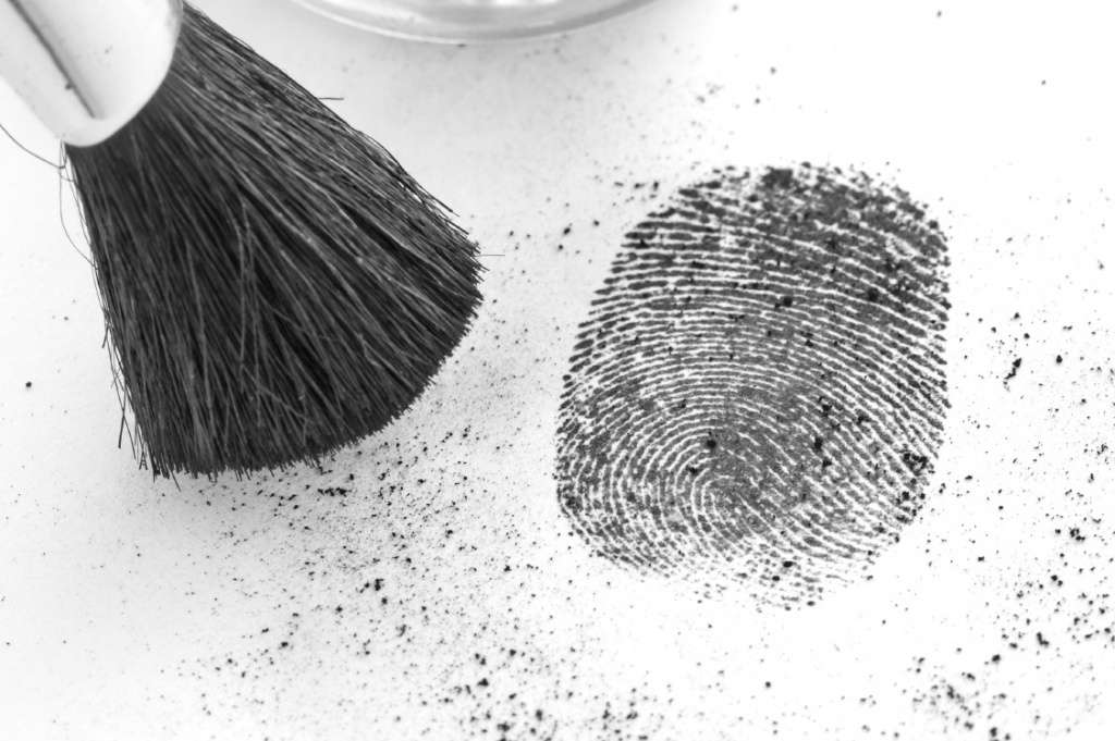 Жителям Хакасии предлагают добровольно сдать отпечатки пальцев