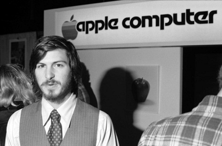 В США женщина выбросила раритетный компьютер Apple