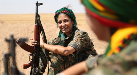 Курды заявили об уничтожении семи турецких танков и 75 солдат