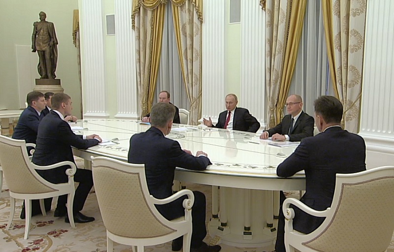 Владимир Путин встретился с вновь избранными губернаторами