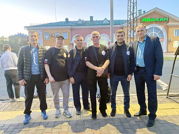 Хакасские ветераны СВО отправились покорять «Стальной лед Сибири»