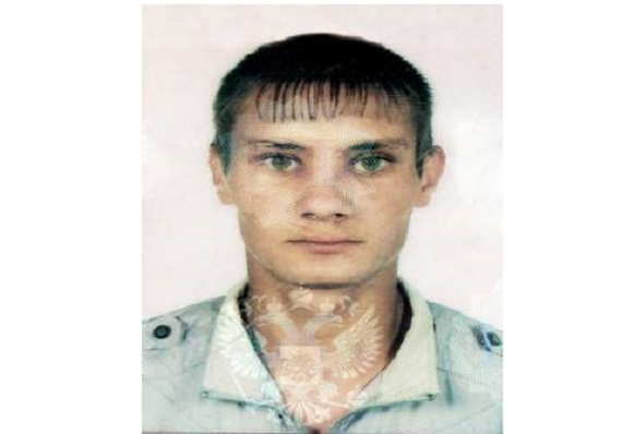 В Хакасии почти 2 года ищут парня со шрамом на брови