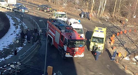В "Домодедово" пожарный автомобиль протаранил толпу (ВИДЕО)