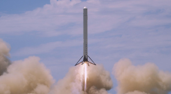 Успешно провалено: падение ступени Falcon 9 попало на видео