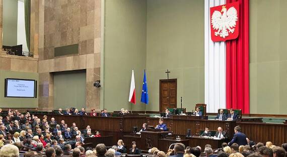 Польша потребовала от Украины признать вину в Волынской резне
