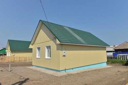 Власти Хакасии проверили ход строительства жилья для погорельцев