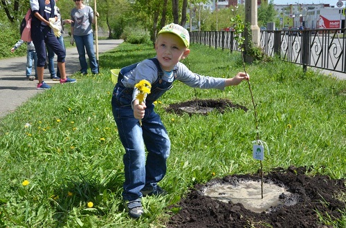 В Саяногорске прошла экологическая акция РУСАЛа “Город-сад” (ФОТО)