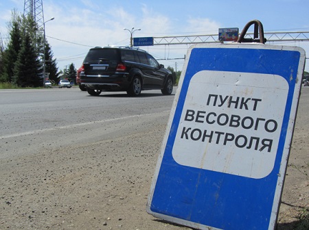 В Кемерово проверили проверяющих хакасских большегрузов-нарушителей
