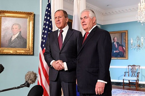 Лавров и Тиллерсон обсудили вопросы урегулирования в Сирии