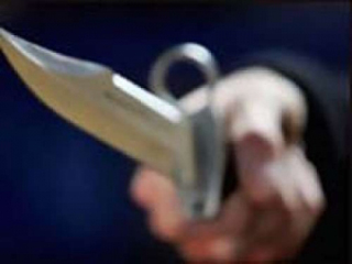 Житель Красноярского края искромсал ножом учительницу и двоих детей