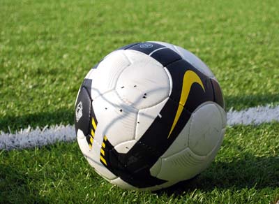 Чемпионат Хакасии по футболу 2012 стартовал с поражения «Строителя»