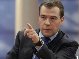 Медведев предложил узаконить стократный штраф за взятку 