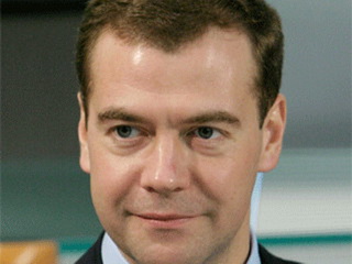 Я не оцениваю экономическую ситуацию в России как драматическую - Медведев