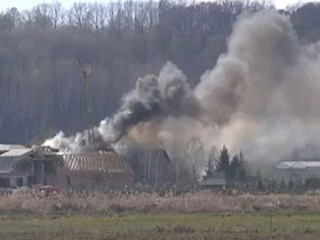  Весенние палы подбираются к дачам вблизи Абакана