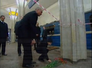 Лукашенко привел на место взрыва 6-летнего сына 