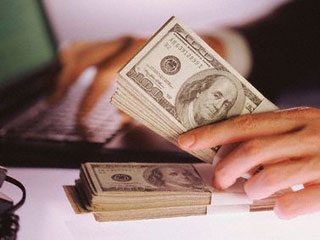 Житель Хакасии отдал мошенникам 5 тыс. долларов