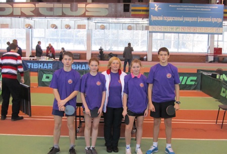 Школьники из Хакасии взяли "бронзу" в настольном теннисе на Президентских спортивных играх