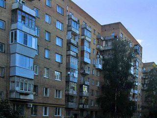 Суд обязал МУП "УЖК" Абакана отремонтировать жилой дом