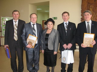 Лучшие муниципальные образования Хакасии отметили премиями