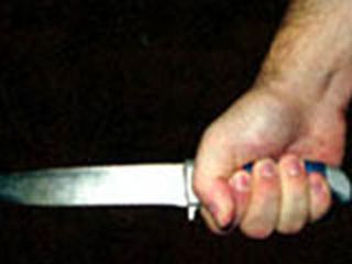 В Хакасии мужчина изрезал ножом троих человек