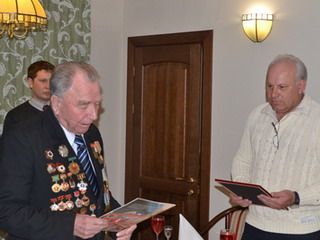  Виктор Зимин встретился с ветеранами (фото)