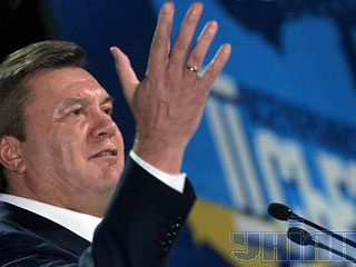 Конфронтация Украины с Россией кончилась - Янукович