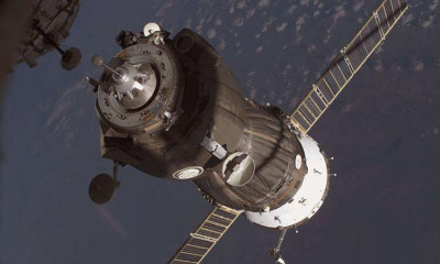 Стыковка корабля "Союз" с МКС перенесена на двое суток