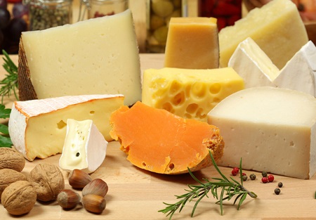 Роспотребнадзор запретил ввоз польской сырной продукции