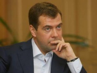 Медведев заявил о возможных перестановках в руководстве регионов