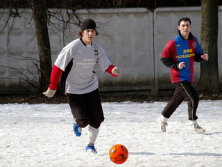  В Черногорске стартуют соревнования по зимнему  футболу 