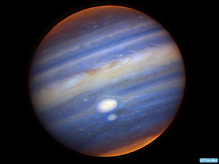 В ночь на среду Юпитер можно увидеть в простой бинокль