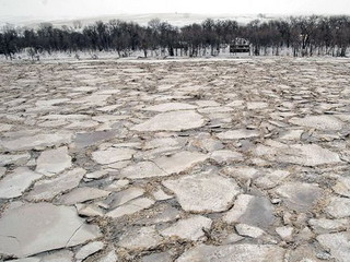  На реке Абакан образовался ледовый затор - введен режим ЧС