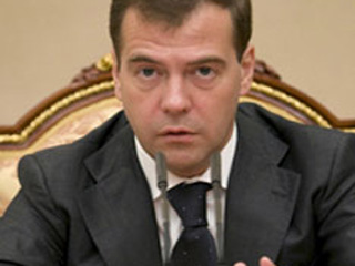 Медведев перетасовал полпредов 
