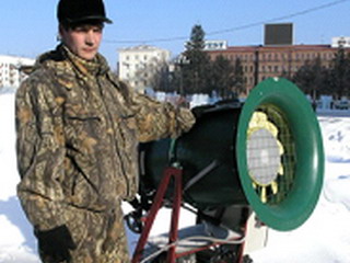 В парк Черногорска доставили снежную пушку