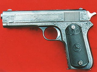 В машине убитого в Туве школьника найдет муляж пистолета