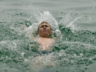 Санврачи рекомендуют воздержаться от купания в ряде популярных водоемов Хакасии